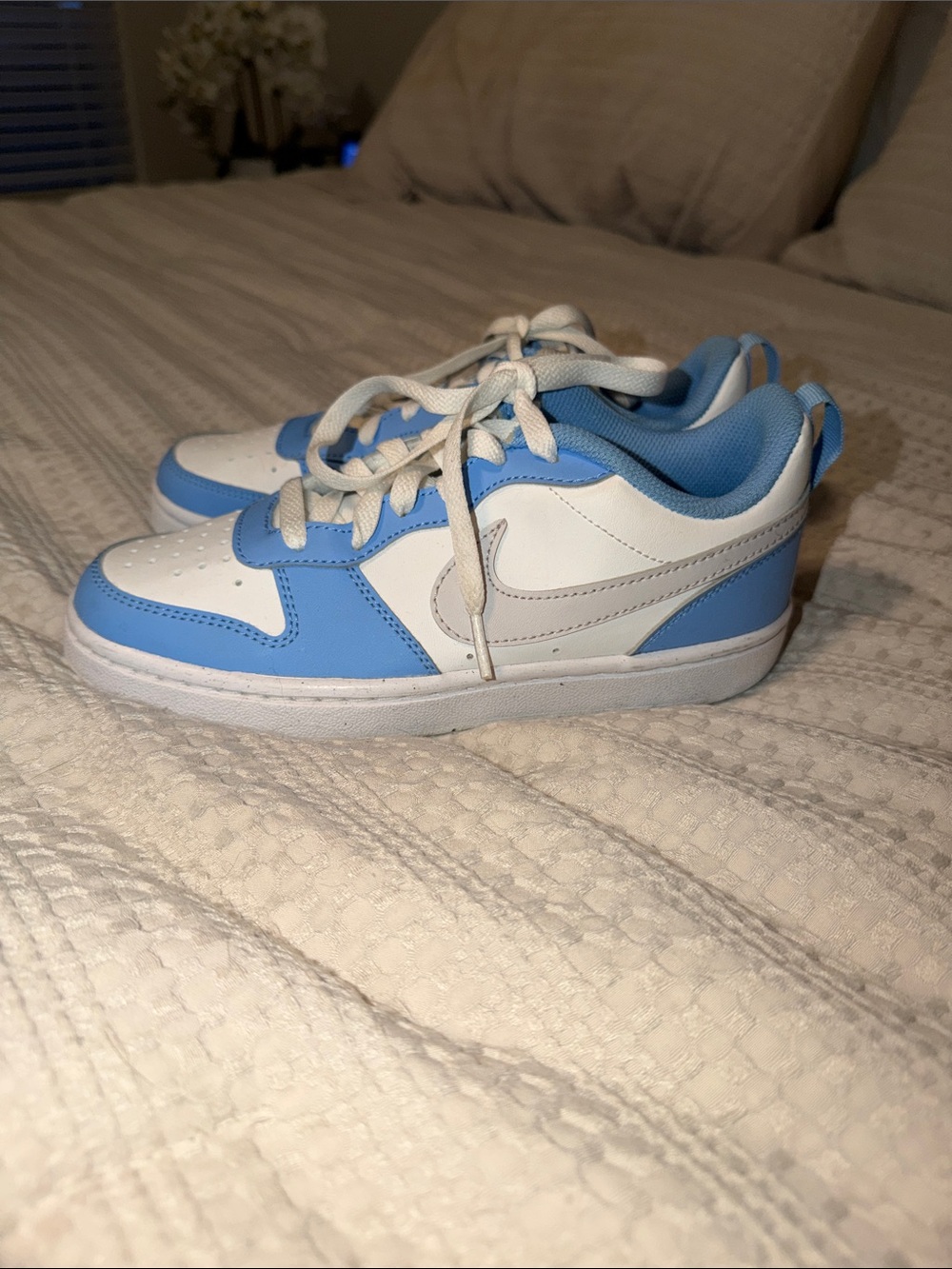 Nike Kids Low-Top Sneakers - White & Light Blue